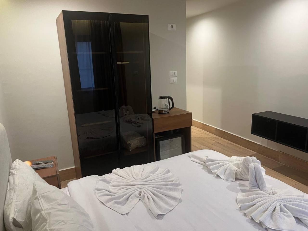 Maro Pyramids Hotel Kafrat al Jabal Bagian luar foto