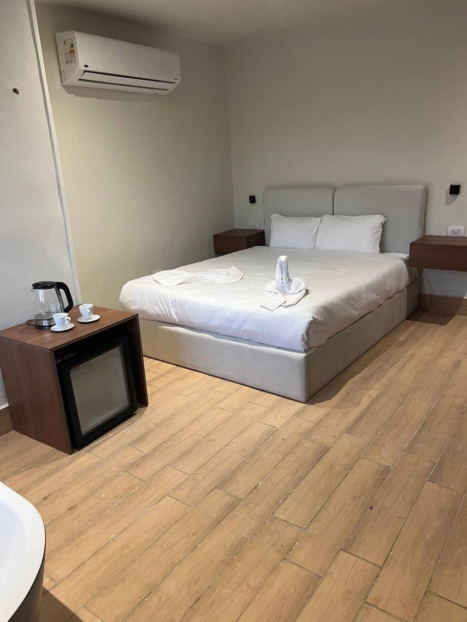 Maro Pyramids Hotel Kafrat al Jabal Bagian luar foto